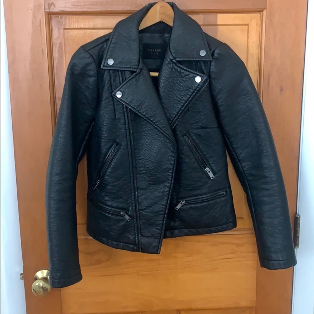 Fitted Black Leather Jacket